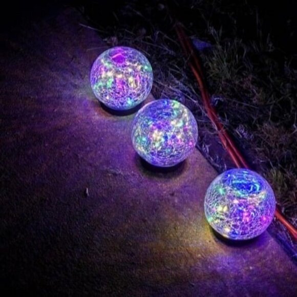 3 pack Solar Globes Lights for Outdoor Garden Décor,Crackle Glass Solar Lights - Picture 2 of 2